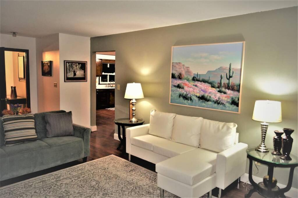 Arhaus 3 Appartement Grand Forks Buitenkant foto